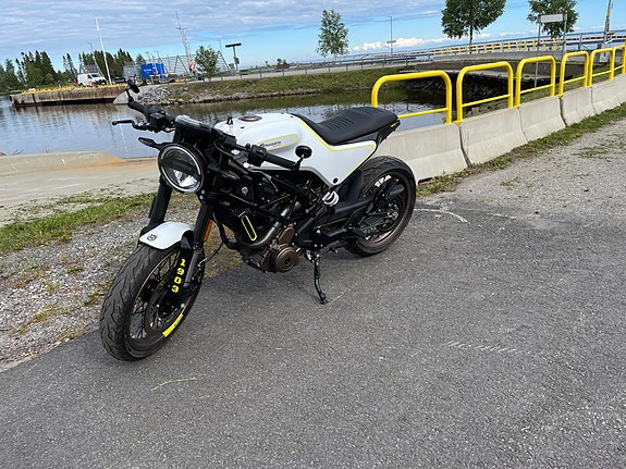 Husqvarna VITPILEN 401 3 of 4