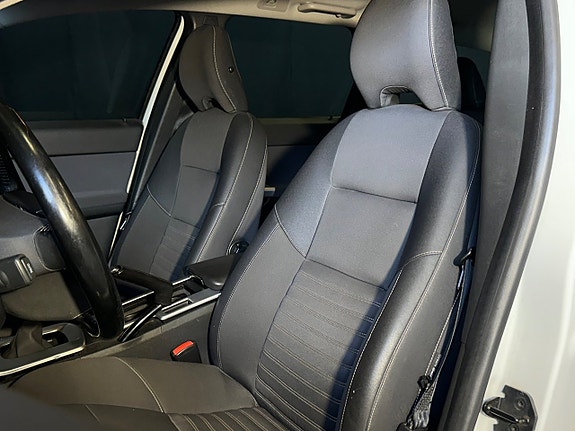 Volvo V50 8 of 20