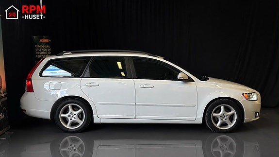 Volvo V50 4 of 20