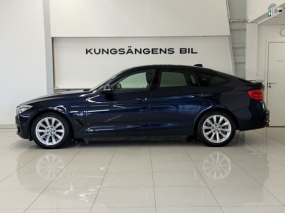 BMW 330d 4 of 26