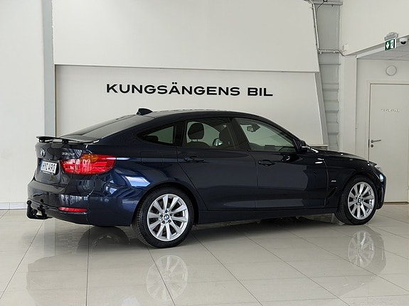 BMW 330d 9 of 26