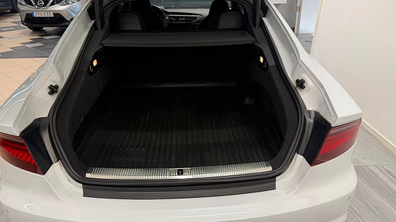 Audi A7 8 of 18