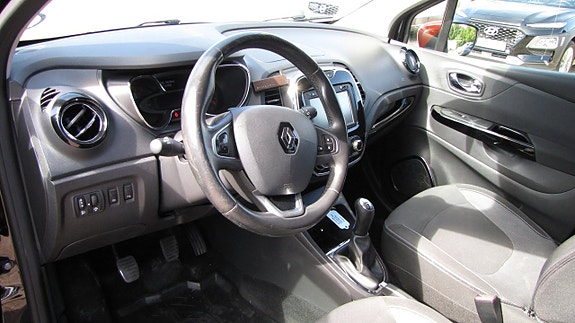 Renault Captur 5 of 10