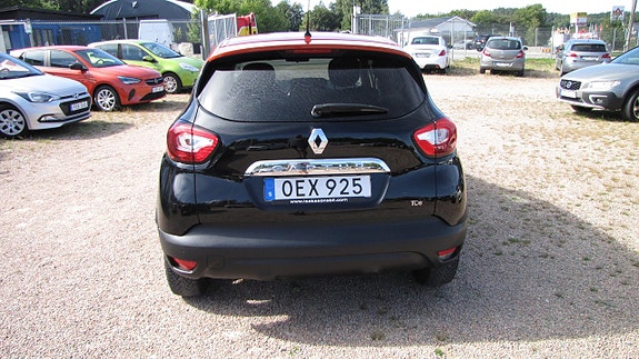 Renault Captur 3 of 10
