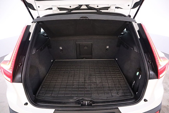 Volvo XC40 20 of 21