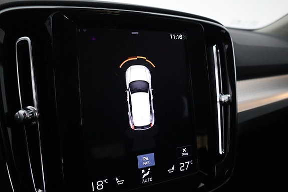 Volvo XC40 18 of 21