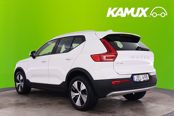 Volvo XC40 5 of 21