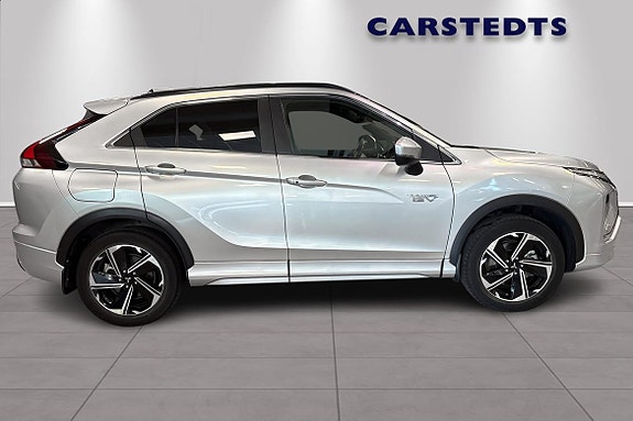 Mitsubishi Eclipse Cross 2 of 15