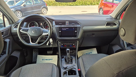 Volkswagen Tiguan 19 of 29