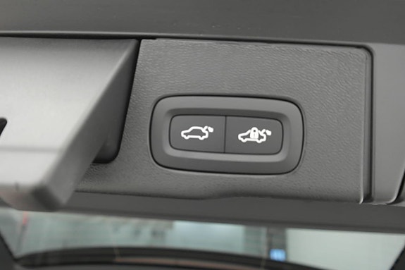 Volvo XC60 16 of 18