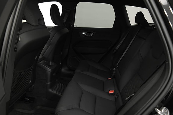 Volvo XC60 11 of 18
