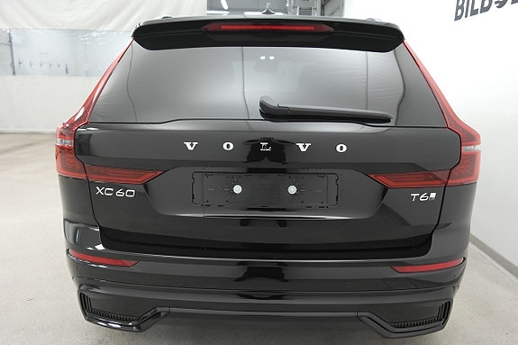 Volvo XC60 14 of 18