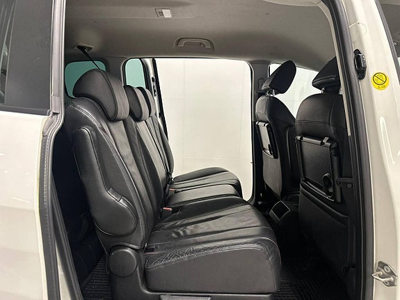 Mazda 5 11 of 21