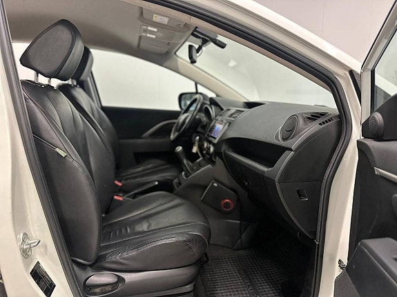Mazda 5 10 of 21