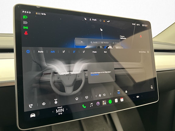 Tesla Model Y 22 of 30