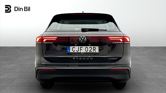 Volkswagen Tiguan 5 of 19