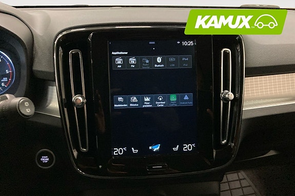 Volvo XC40 18 of 22