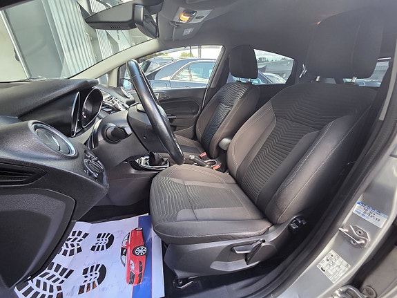 Ford Fiesta 15 of 16