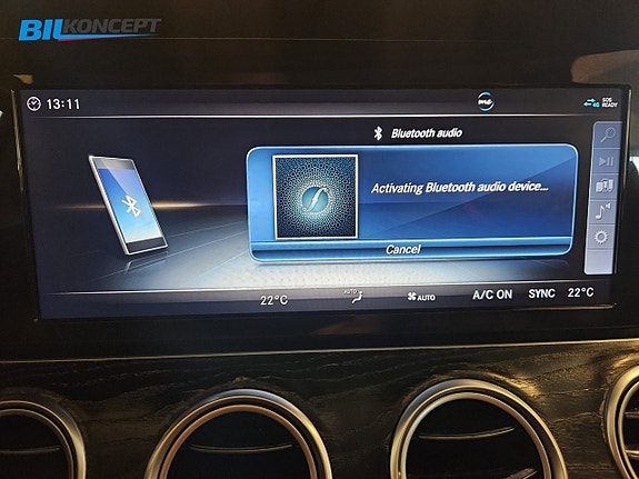Mercedes-Benz E200 22 of 23
