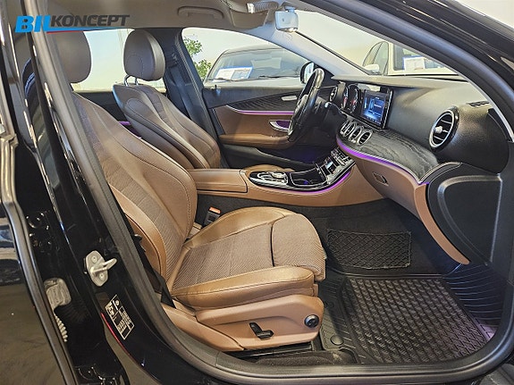 Mercedes-Benz E200 10 of 23