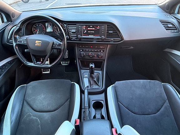 Seat Leon 10 of 21