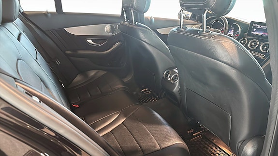 Mercedes-Benz C220 d 5 of 17