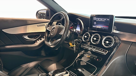 Mercedes-Benz C220 d 3 of 17