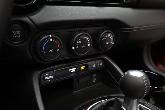 Mazda MX-5 27 of 30