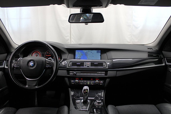 BMW 520d 15 of 25