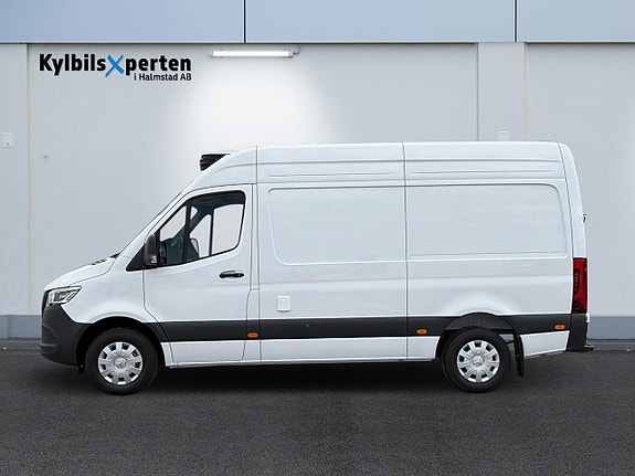Mercedes-Benz Sprinter 317 2 of 13