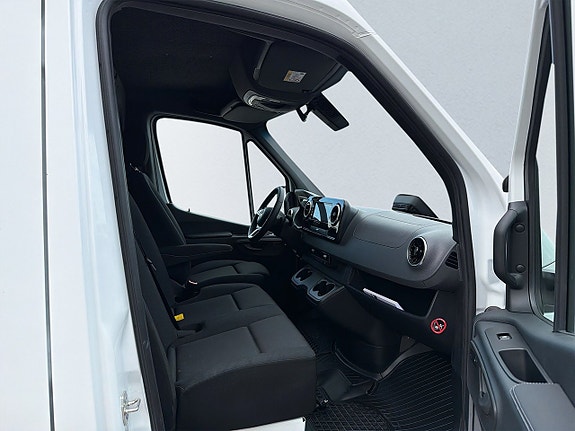 Mercedes-Benz Sprinter 317 10 of 13