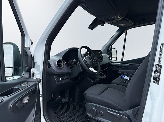 Mercedes-Benz Sprinter 317 9 of 13