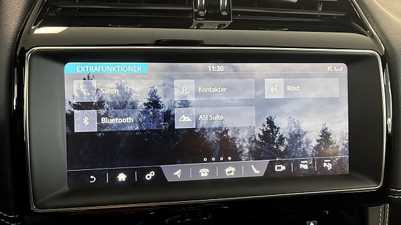 Jaguar F-PACE 17 of 26