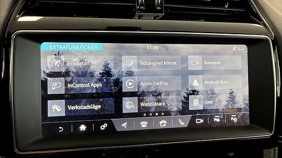 Jaguar F-PACE 16 of 26