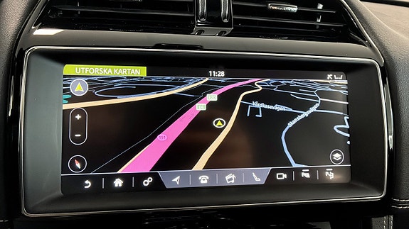 Jaguar F-PACE 14 of 26