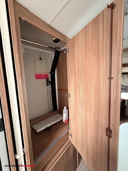 Knaus Scandinavian Selection 750 UFK 18 of 27