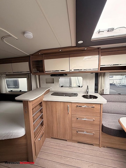 Knaus Scandinavian Selection 750 UFK 12 of 27