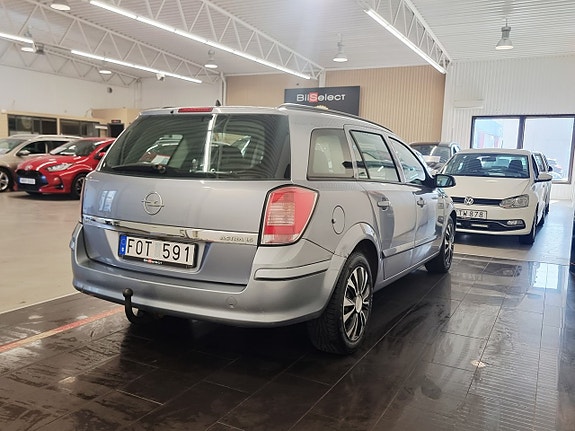 Opel Astra 13 of 20