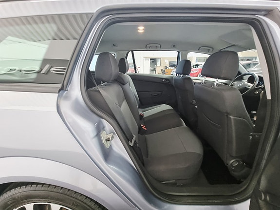 Opel Astra 17 of 20