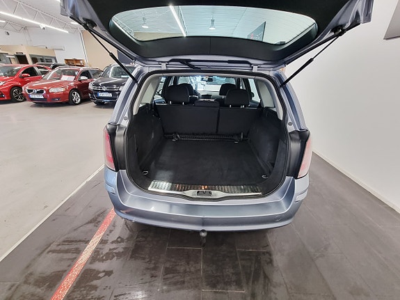 Opel Astra 19 of 20