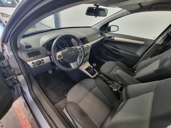 Opel Astra 6 of 20