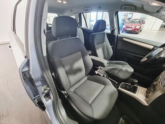 Opel Astra 16 of 20