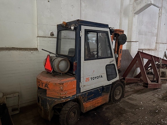 Gaffeltruck Toyota 5FG 25Z3 2 of 5