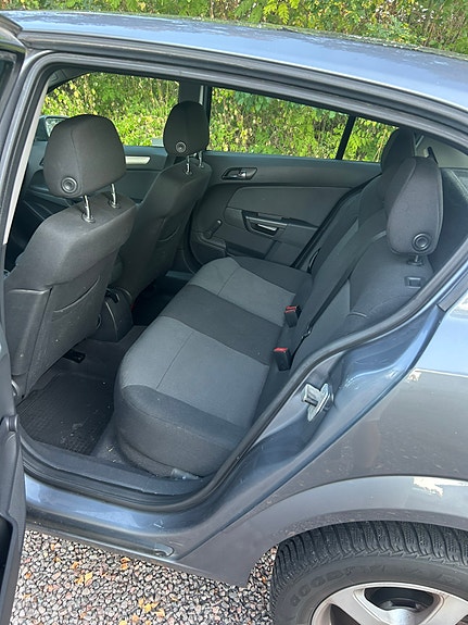 Opel Astra 10 of 10