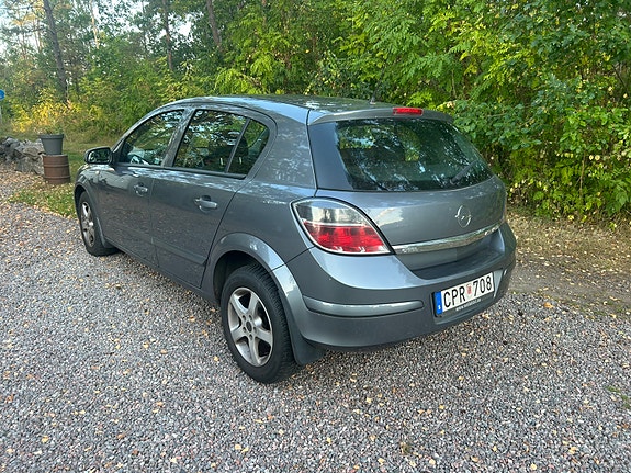 Opel Astra 7 of 10