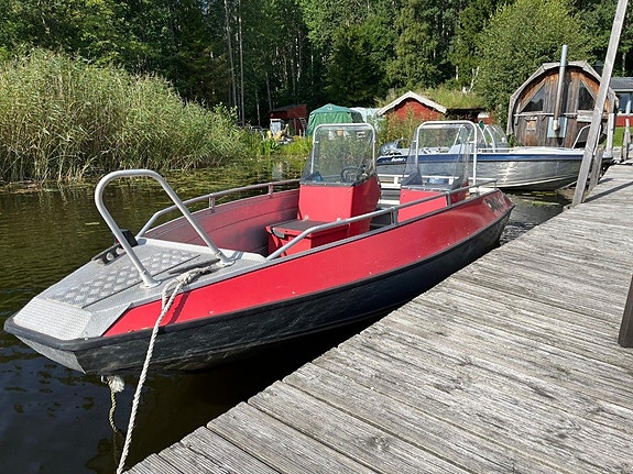 Motorbåt Buster L Med 60HK Yamaha