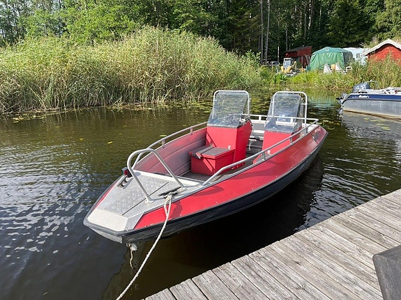 Motorbåt Buster L Med 60HK Yamaha 3 of 5