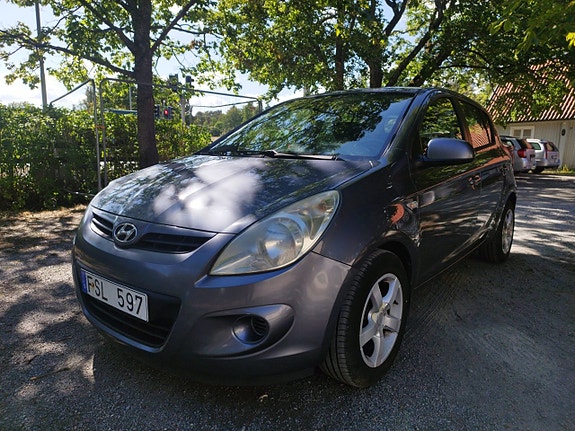 Hyundai i20 8 of 12