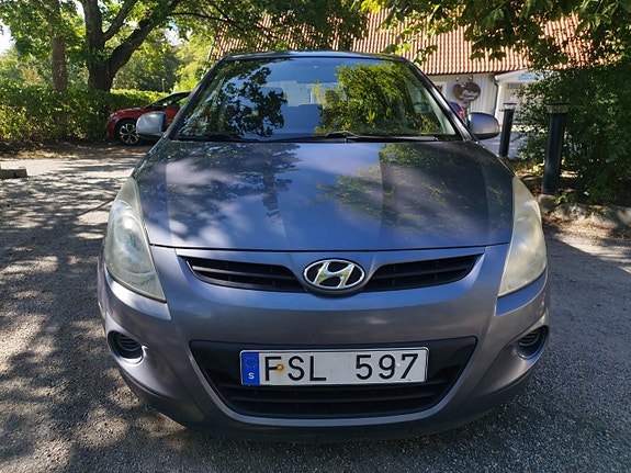 Hyundai i20 7 of 12