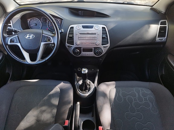 Hyundai i20 9 of 12
